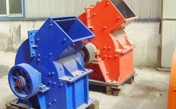 石英砂錘式破碎機(jī) 石英砂錘式破碎機(jī)